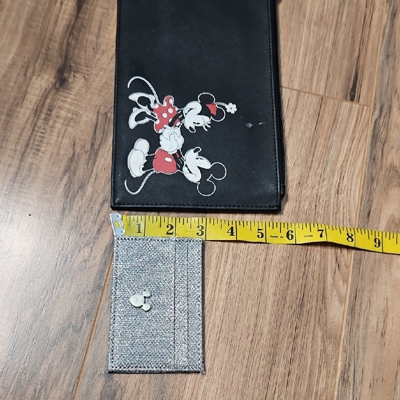 Disney Black and Red Mickey and Minnie Wristlet With Metallic Silver Card Holder - Picture 14 of 17